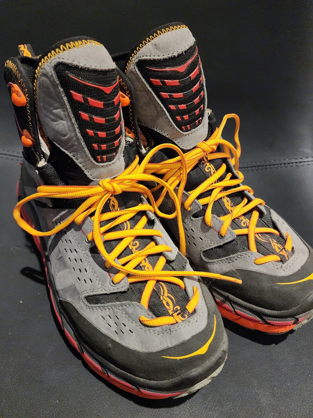 Hoka One One Tor Ultra Hi